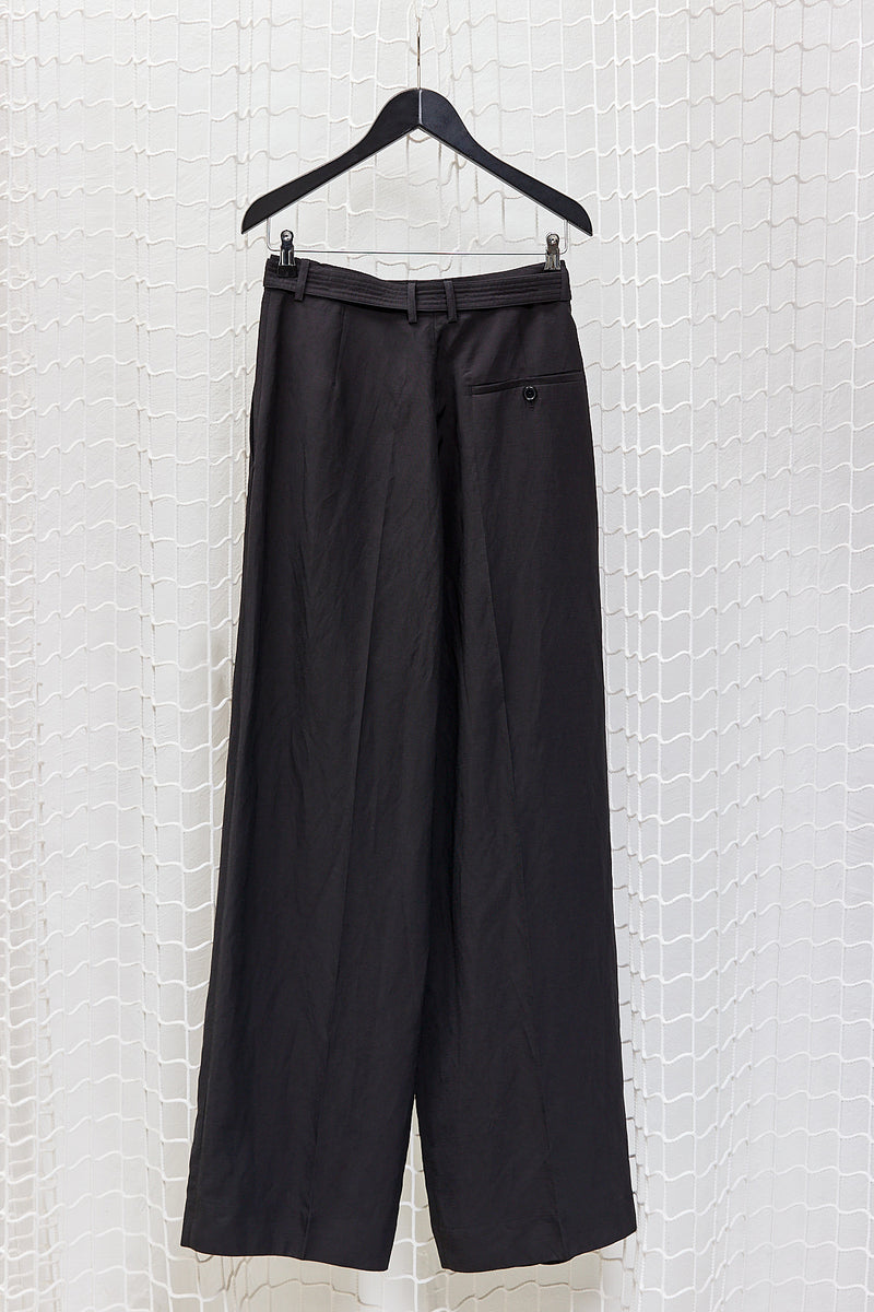 Black Pleated Pants With Belt