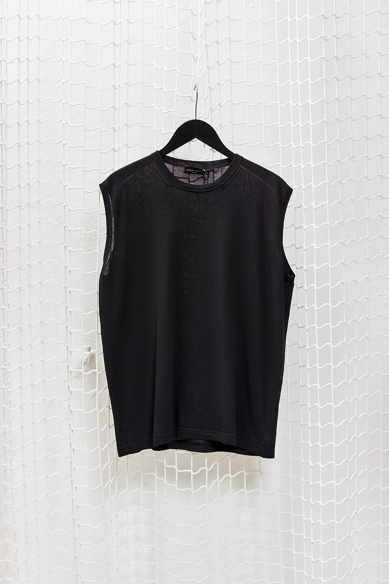 Sleeveless Shirt knit